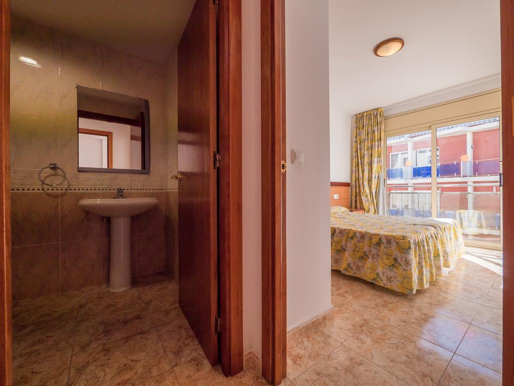 Apartaments Ar Easy Santa Anna II Lloret de Mar Eksteriør billede