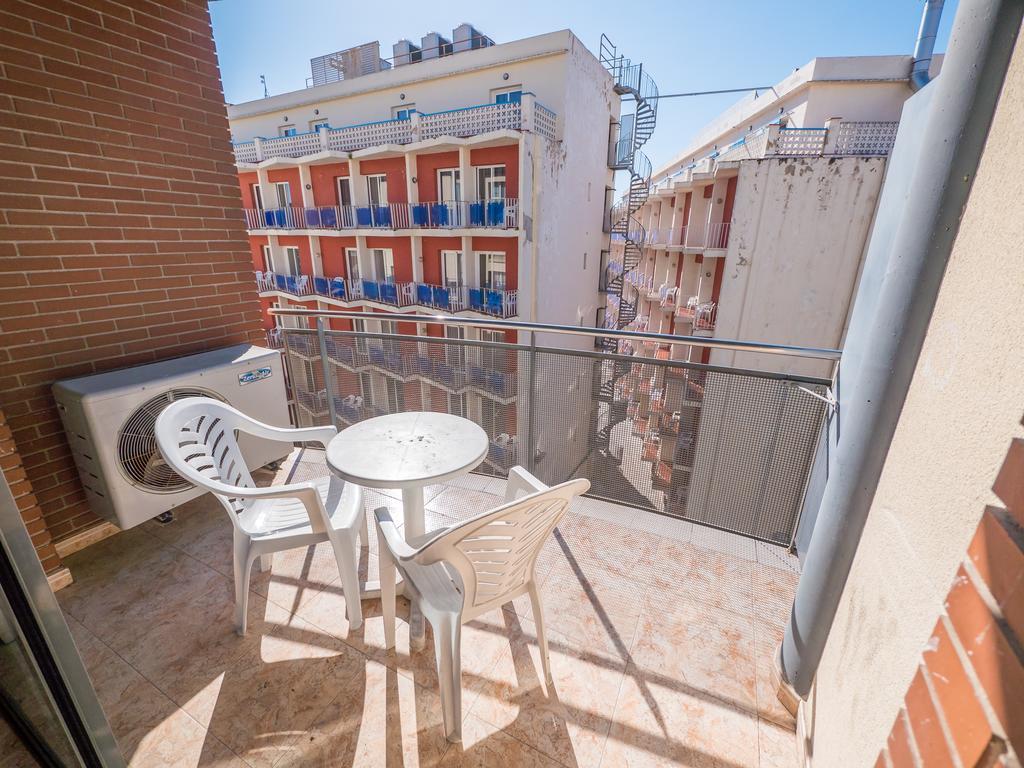 Apartaments Ar Easy Santa Anna II Lloret de Mar Eksteriør billede